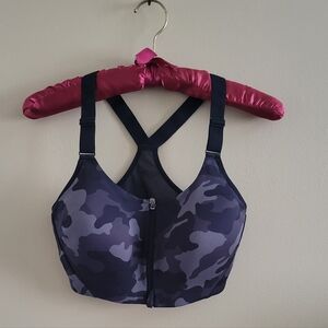4/$15 SALE All in Motion |  Black Gray Camo Sports Bra with Front Zipper